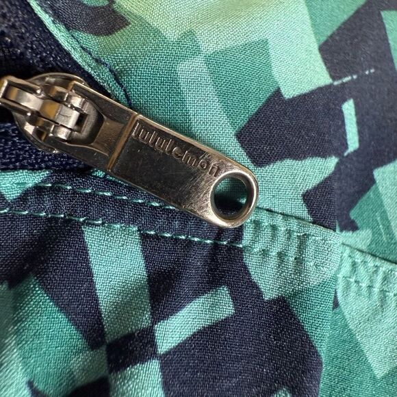 Lululemon Mens Large Blue Pace Breaker Athletic Shorts Gym Training Workout - Picture 7 of 8